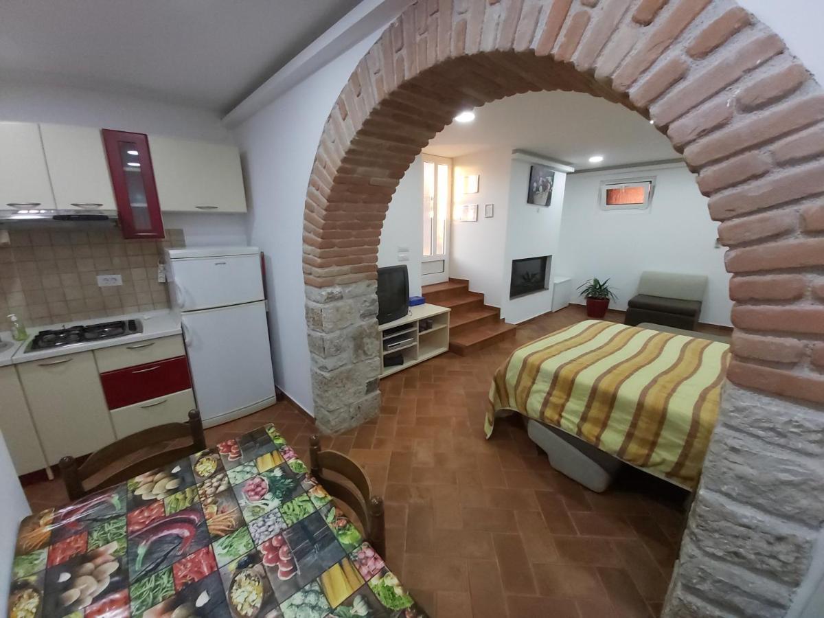 Studio Apartman Marko 波雷奇 外观 照片